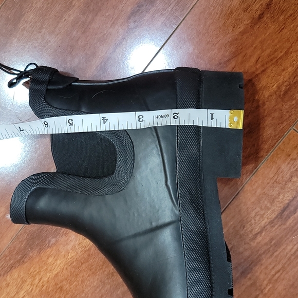 NWB Tretorn rain boots - Picture 10 of 11